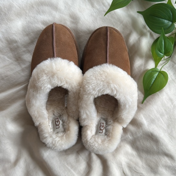 UGG DISQUETTE SLIPPERS CHESTNUT SIZE 9 - Picture 4 of 8